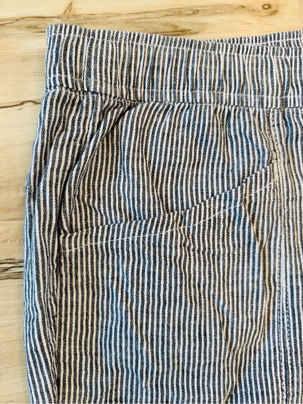 Old Navy Pinstripe Blue & White Linen Pants - Picture 3 of 5